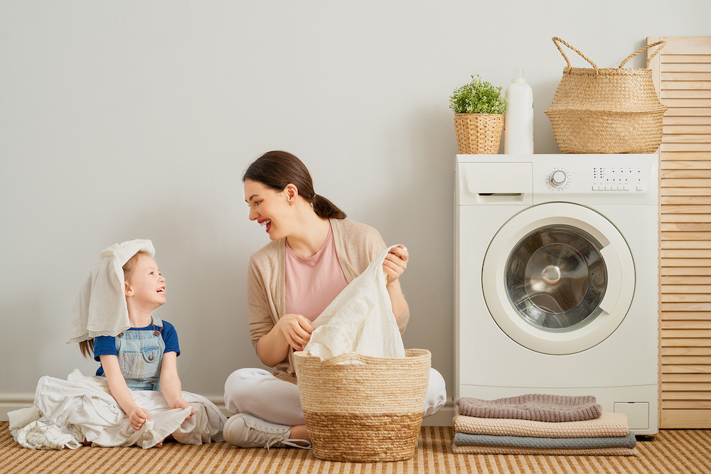 10 patarimų, kaip sutaupyti skalbimo metu