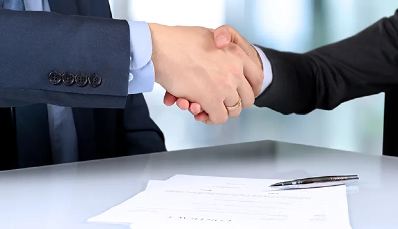 „Swedbank“ kartu su „Invega“ finansuos smulkias ir vidutines įmones