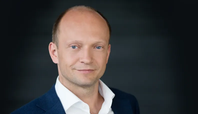 Ar pasauliui reikia dar pigesnių pinigų?