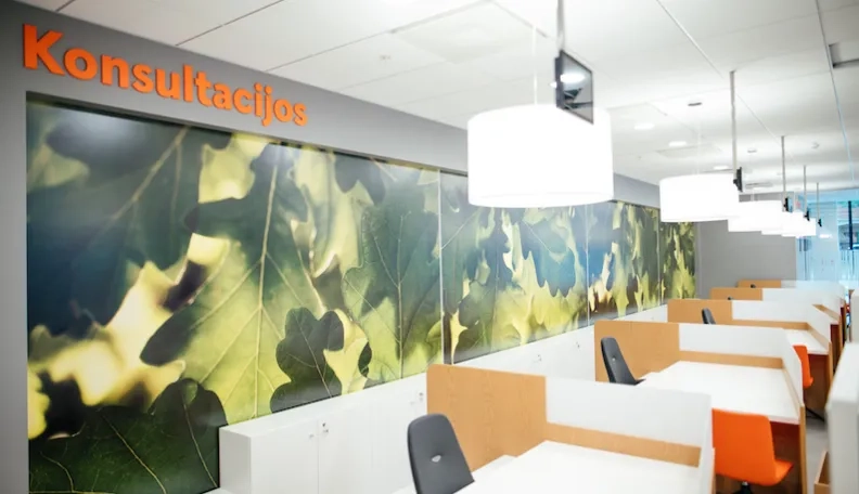 „Swedbank“ konsultacijų centras persikėlė į naujas patalpas verslo centre „Wave“ 