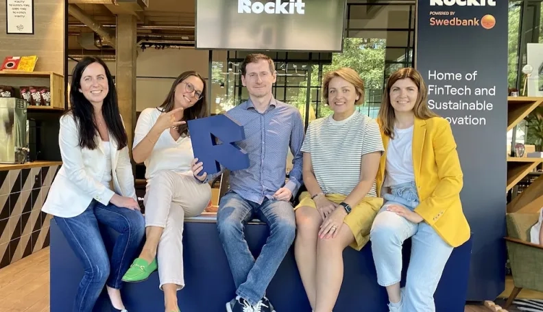 Žygis bendradarbiavimo link: bankas ir startuolis sėkmingai įgyvendino finansinio švietimo projektą