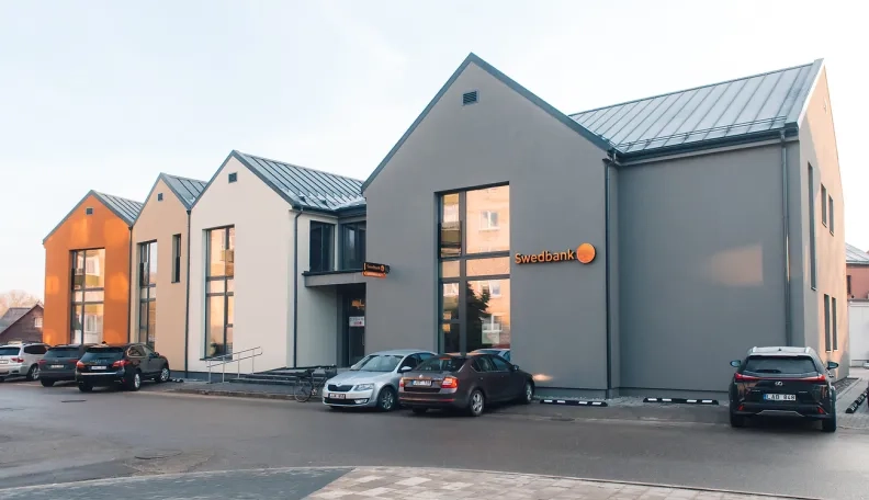 Kėdainiuose – pagal naują koncepciją įrengtas „Swedbank“ padalinys 