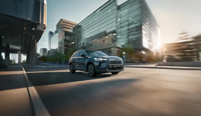 „Swedbank“: verslas persėda į aplinkai draugišką transportą – šiemet beveik 40 proc. visų finansuotų automobilių buvo hibridiniai